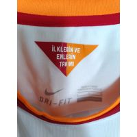 KOLEKSİYONLUK Galatasaray 2014-2015 Selçuk İnan #8 Beyaz Forma (Sıfır Etiketli - L Beden) from Nike at Turkish Football Shop # 