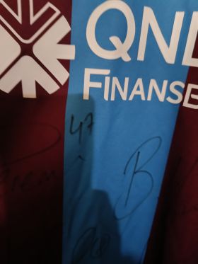 Orijinal Etiketli Trabzonspor 2018/2019 Macron İmzalı Maç Forması (L Beden) from  at Turkish Football Shop # 