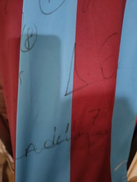 Orijinal Etiketli Trabzonspor 2018/2019 Macron İmzalı Maç Forması (L Beden) from  at Turkish Football Shop # 