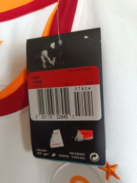 KOLEKSİYONLUK Galatasaray 2014-2015 Selçuk İnan #8 Beyaz Forma (Sıfır Etiketli - L Beden) from Nike at Turkish Football Shop # 