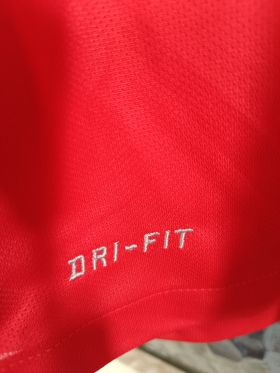 Galatasaray 2015-2016 Kırmızı Deplasman Forması - 4 Yıldızlı İlk Sezon (M Beden) from Nike at Turkish Football Shop # 