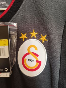 KOLEKSİYONLUK Galatasaray 2013-2014 Füme/Siyah Forma (Sıfır Etiketli - S Beden) from Nike at Turkish Football Shop # 