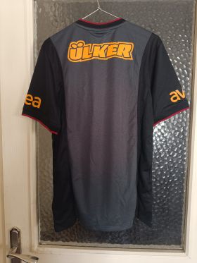 KOLEKSİYONLUK Galatasaray 2013-2014 Füme/Siyah Forma (Sıfır Etiketli - S Beden) from Nike at Turkish Football Shop # 