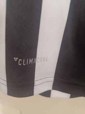Koleksiyonluk 2017/18 Beşiktaş JK Vodafone Sponsorlu Çubuklu Forma - BNWT 2XL from adidas at Turkish Football Shop # 