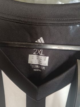 Koleksiyonluk 2017/18 Beşiktaş JK Vodafone Sponsorlu Çubuklu Forma - BNWT 2XL from adidas at Turkish Football Shop # 