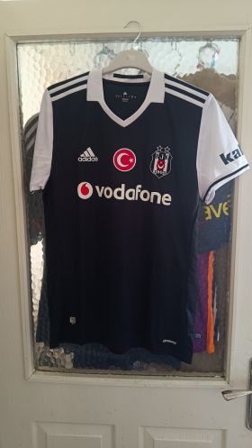 Beşiktaş 2016-2017 İç Saha Forması – Vincent Aboubakar #9 from adidas at Turkish Football Shop # 