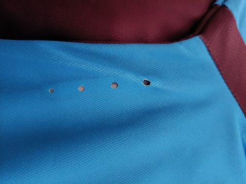 Orijinal Etiketli Trabzonspor 2018/2019 Macron İmzalı Maç Forması (L Beden) from  at Turkish Football Shop # 