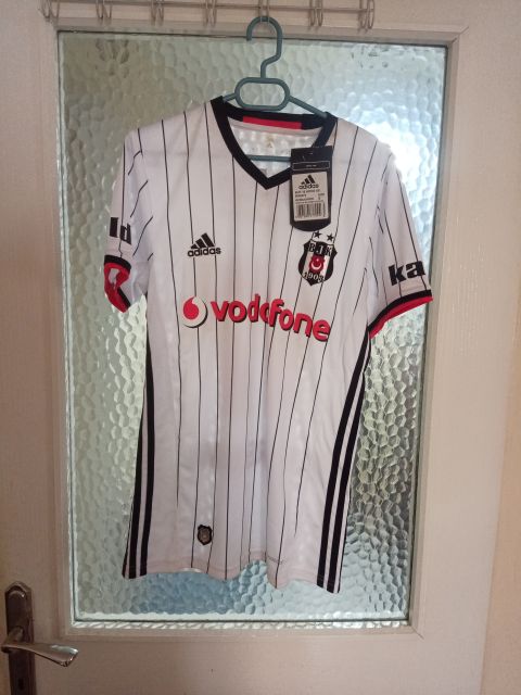 Adidas Beşiktaş 2016-2017 İç Saha Forması Quaresma 17 Climacool Beyaz/Siyah - S Beden from adidas at Turkish Football Shop # BG8470