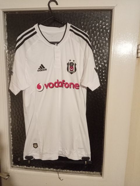 Adidas Beşiktaş 2015-2016 İç Saha Forması Gomez 33 Climacool Beyaz/Siyah - M Beden from adidas at Turkish Football Shop # AN5920