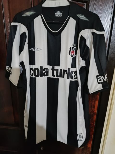 Beşiktaş 2006-2007 Sezonu Mert Nobre #11 Retro Çubuklu Forma (Umbro) from  at Turkish Football Shop # 