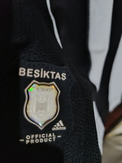 Orijinal Beşiktaş 2011-2012 Adidas Çubuklu Forma – GUTI #14 (M Beden) from adidas at Turkish Football Shop # 