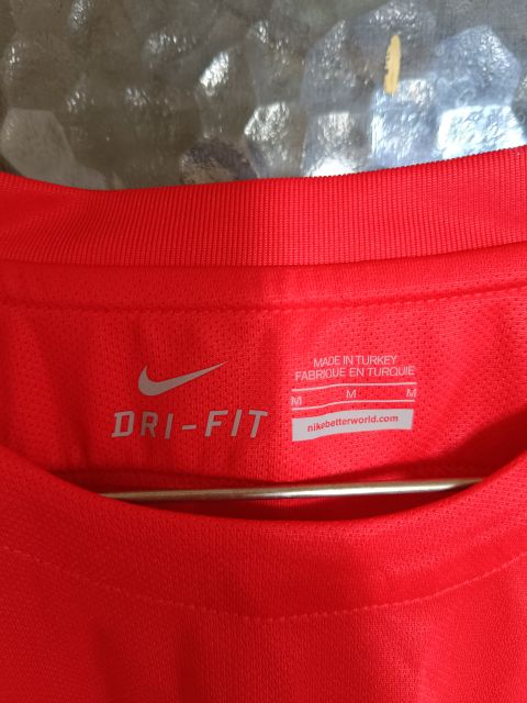 Galatasaray 2015-2016 Kırmızı Deplasman Forması - 4 Yıldızlı İlk Sezon (M Beden) from Nike at Turkish Football Shop # 